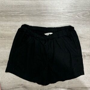 Women’s black flowy material shorts